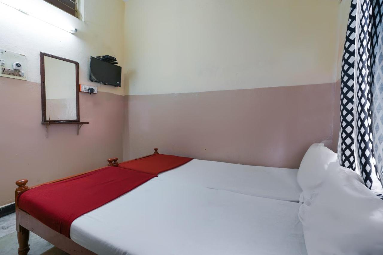 Spot On Sri Sai Lohith Lodge Near Snow World Secundurabad Eksteriør bilde